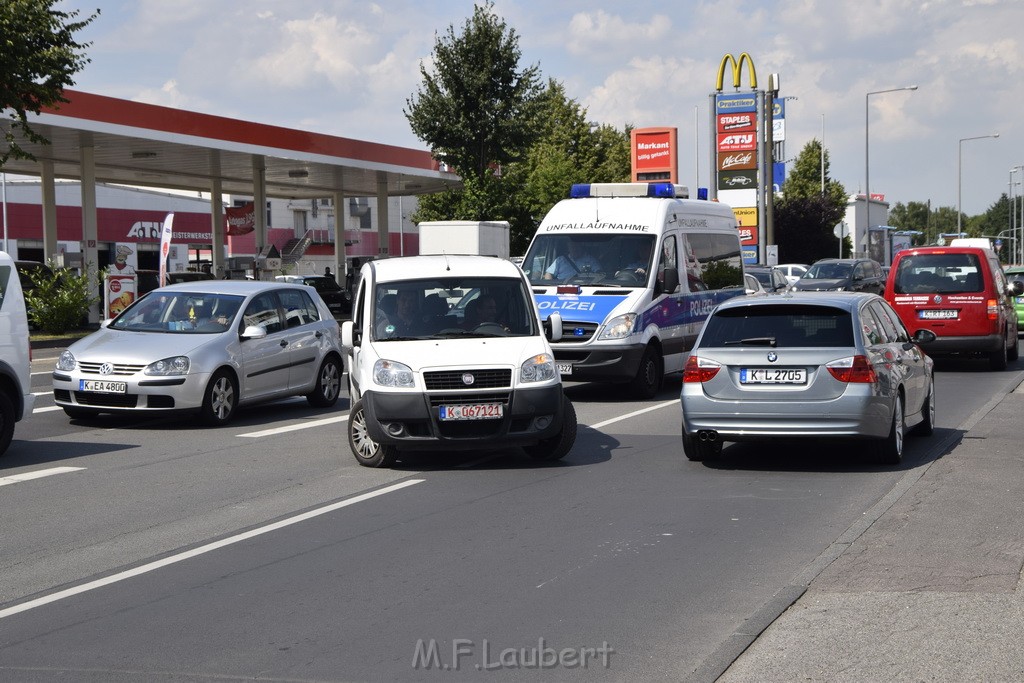 VU Koeln Poll Rolshoverstr Poll Vingsterstr P37.JPG - Miklos Laubert